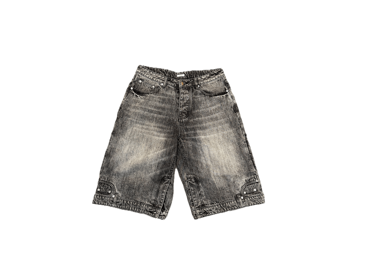 Profit Minded Mirrored Jorts black