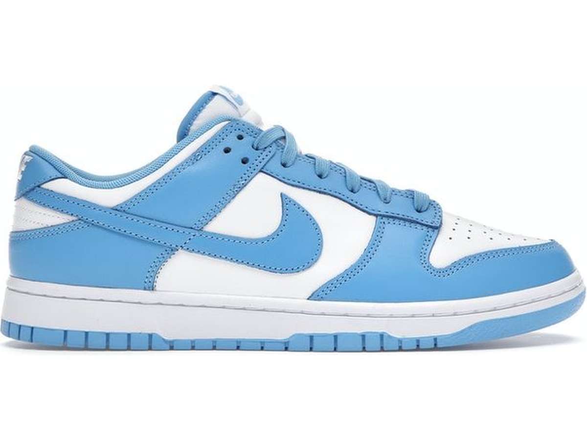 Nike Dunk Low UNC (2021)